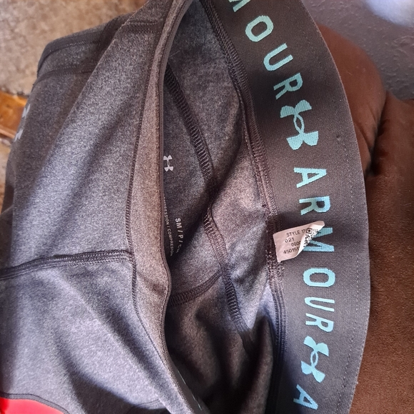 Under Armour Gray and Orange Capri Workout Leggings - Picture 6 of 6